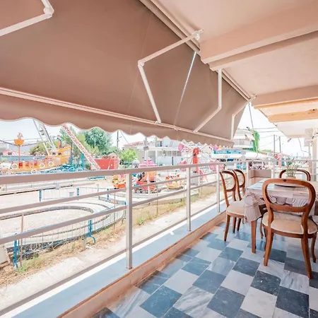 Venetia's Apartamento Nea Plagia